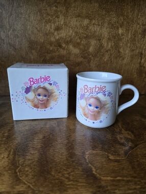 Vintage 1991 Applause Mattel Barbie For Girls Ceramic Mug NEW